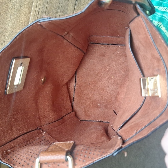 Steve Madden Brown Crossbody Bucket Bag - Picture 13 of 15